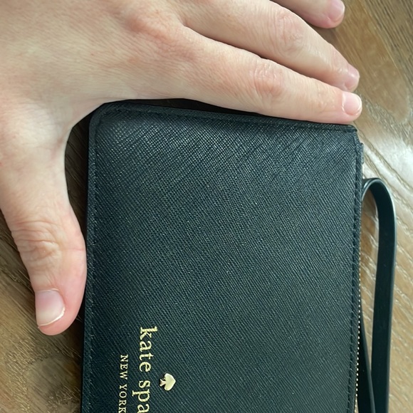 Kate spade wristlet - Picture 2 of 5